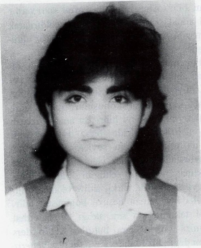 Duygu Karaca, 1986 yıllığı fotoğrafı