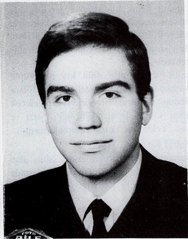 Uğur Arkun, 1986 yıllığı fotoğrafı