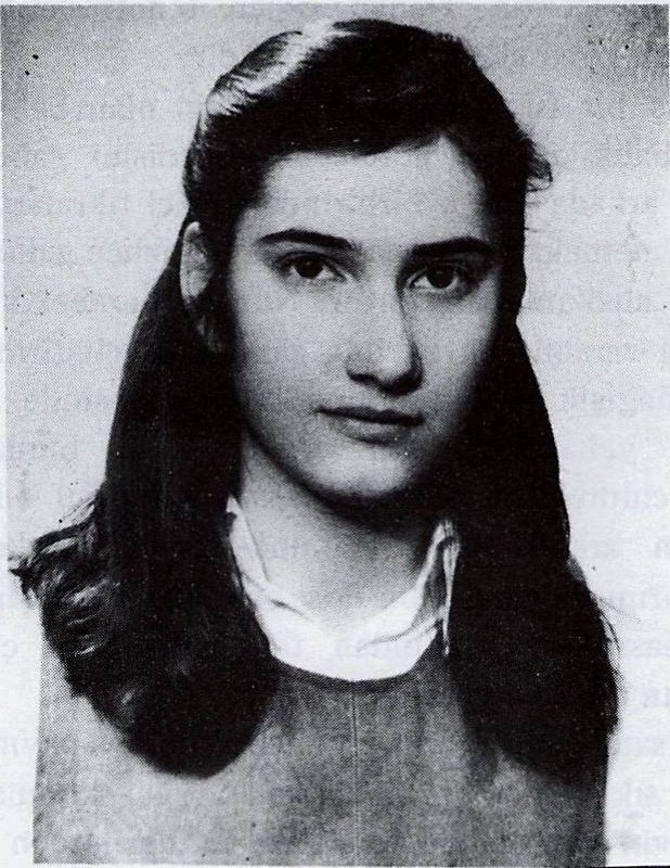 Hija Gülbahçe, 1986 yıllığı fotoğrafı