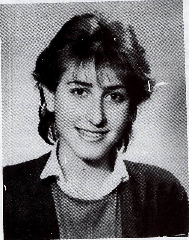 Yelda Özel, 1986 yıllığı fotoğrafı