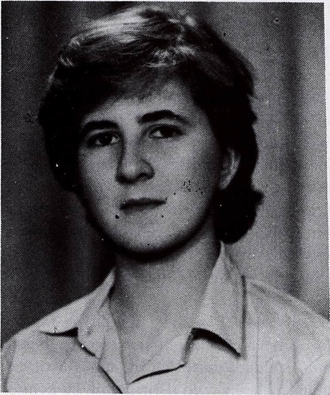Eda Özgen, 1986 yıllığı fotoğrafı